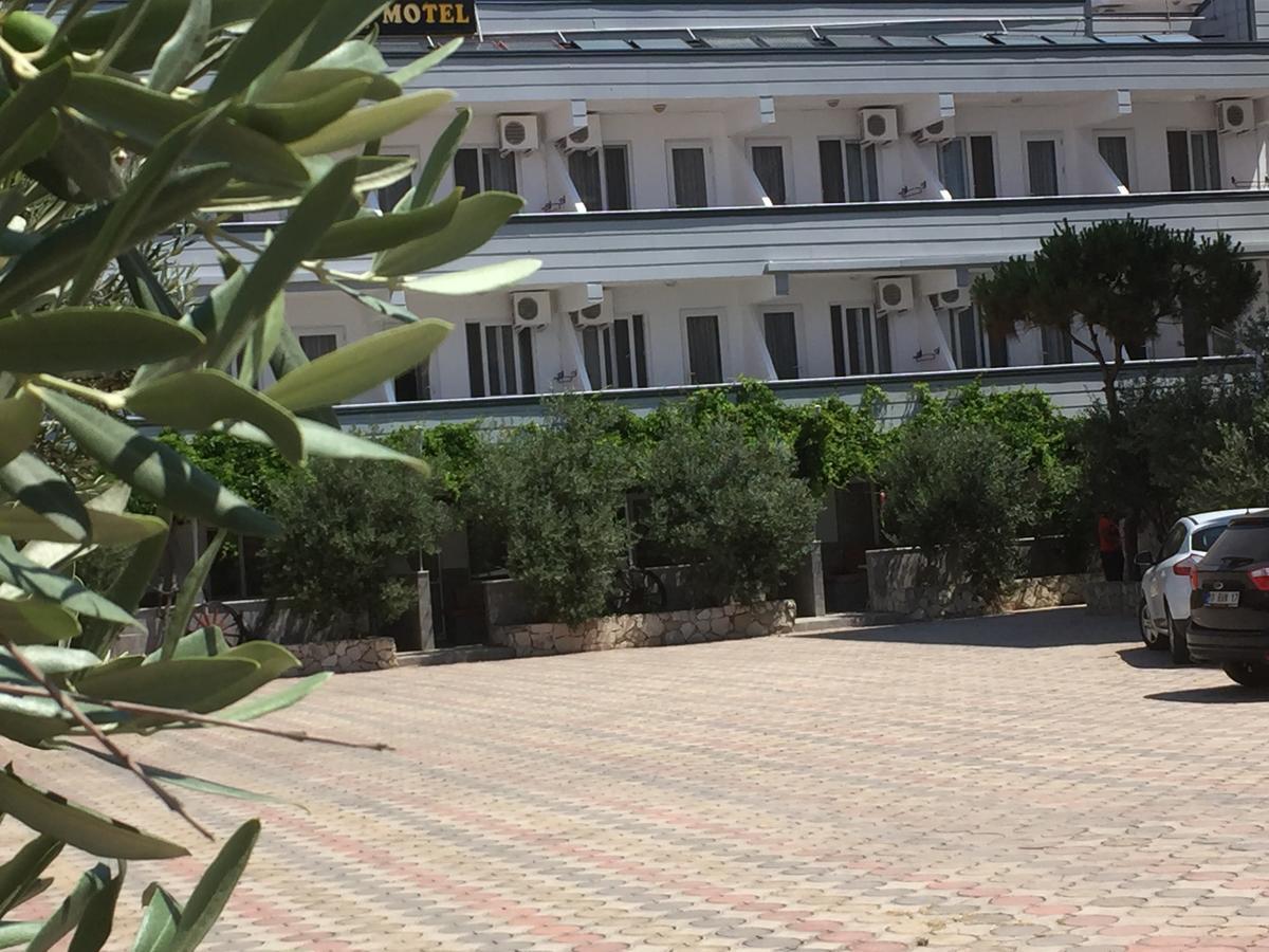 Karakas Motel Ayvalı Exterior foto